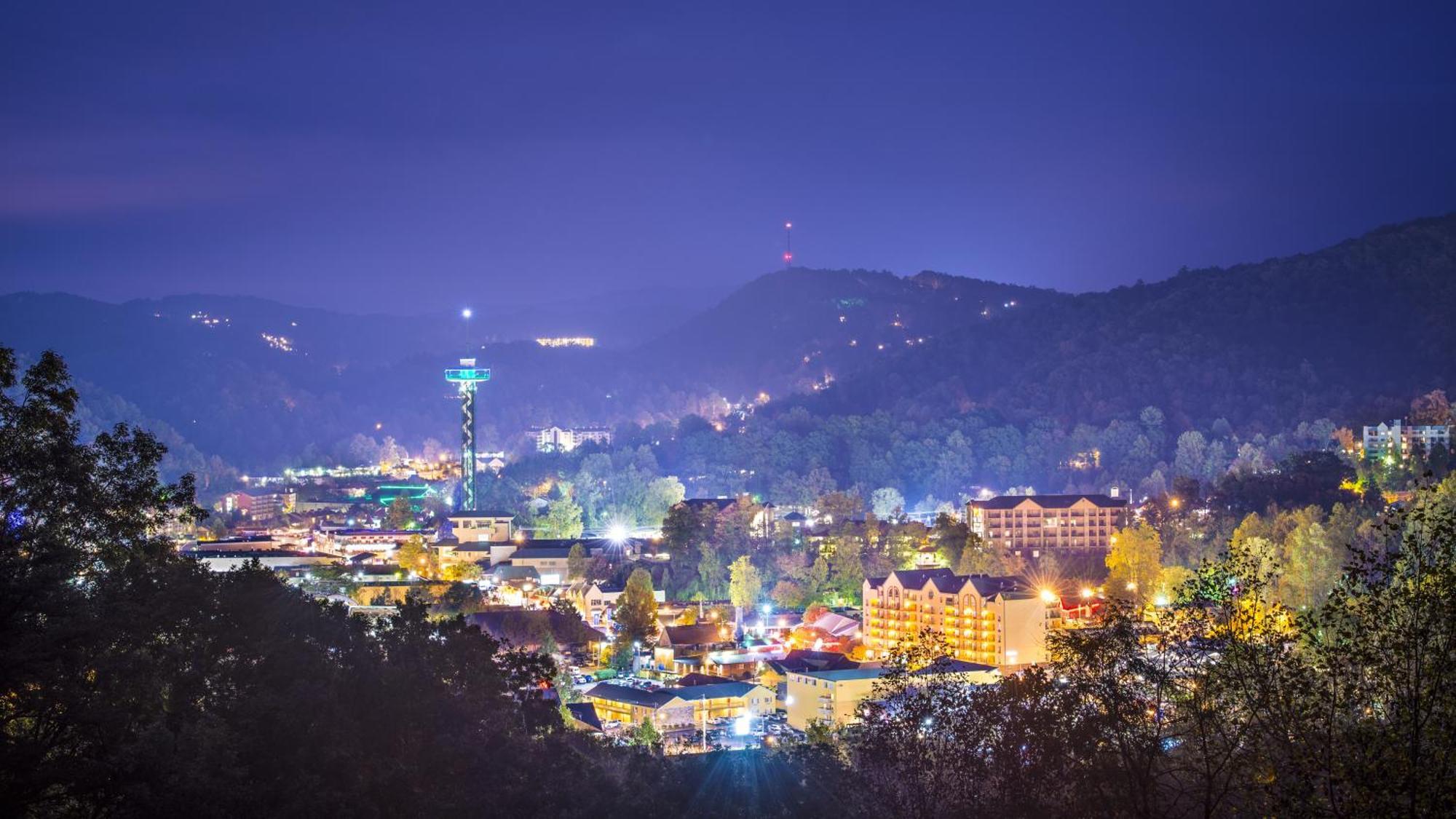 The Tiny Barn, 1089 Free Tickets Each Paid Day, Dollywood And More Sevierville Buitenkant foto